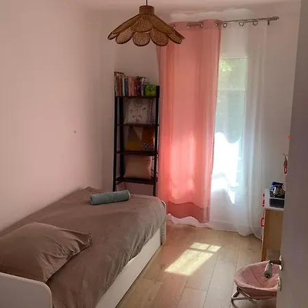 Apartment 4 Pieces Vue Jardin Calme En *